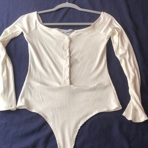 White off the shoulder top long sleeve